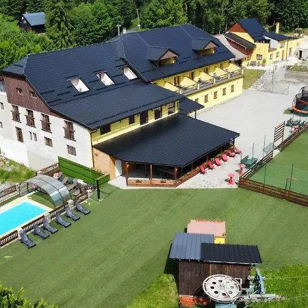 A Skiareal Brnenka Resort *